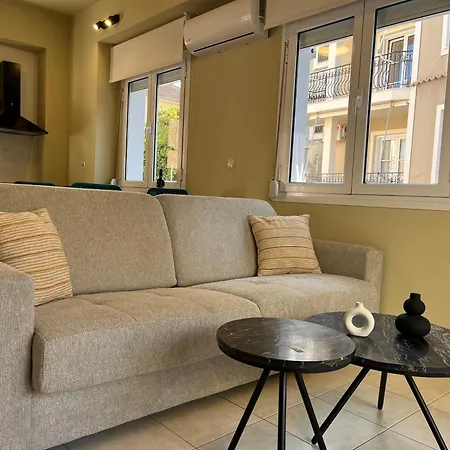 Athanasia's Loft شقة أرغوستولي