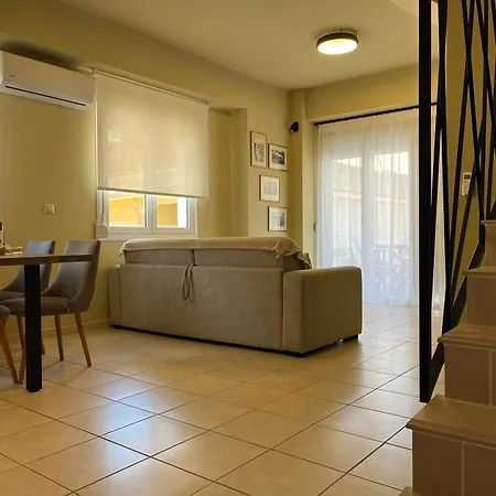 Athanasia's Loft * أرغوستولي